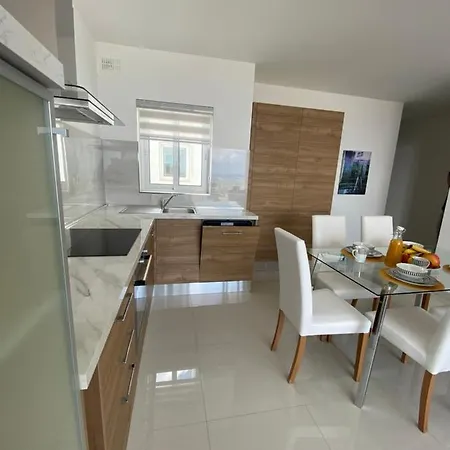 Sunshine Apartments Mellieha - Modern Two Bedroom Penthouse With Terrace Exterior photo