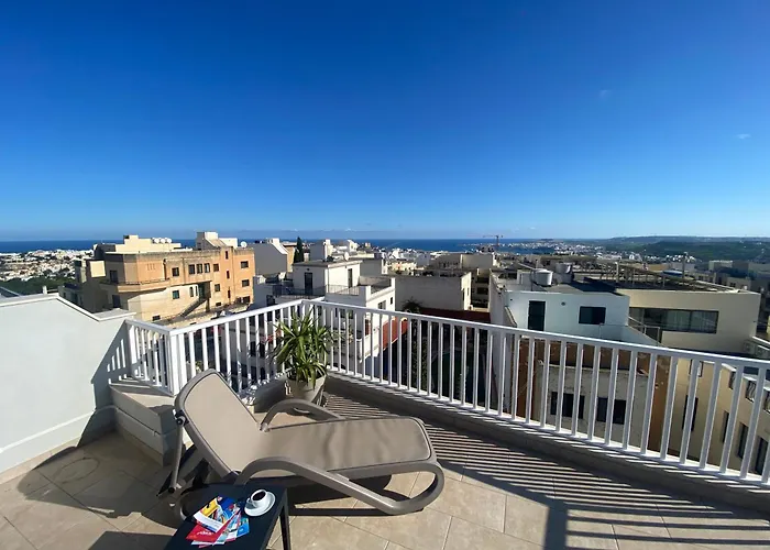 Sunshine Apartments Mellieha - Modern Two Bedroom Penthouse With Terrace