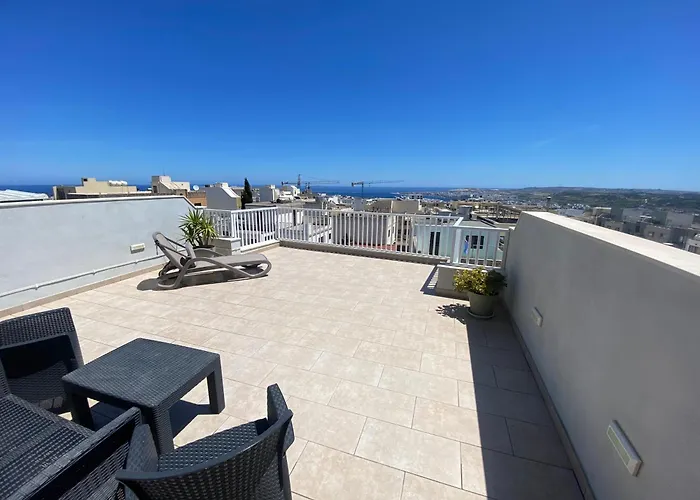 Sunshine Apartments Mellieha - Modern Two Bedroom Penthouse With Terrace