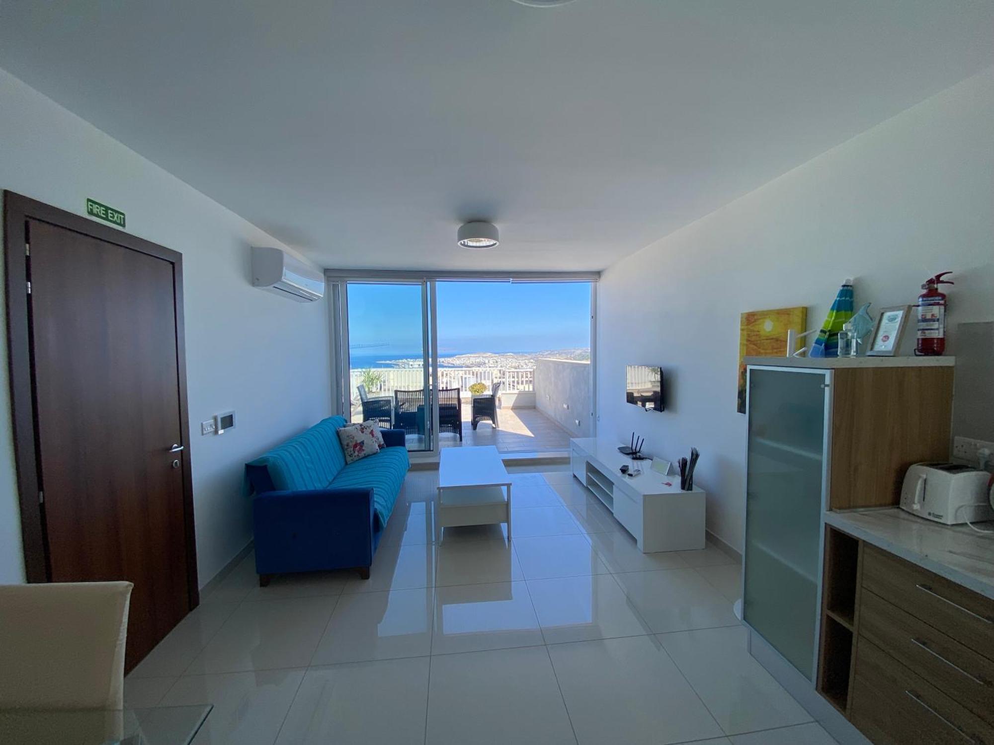 Sunshine - Modern Two Bedroom Penthouse With Terrace Apartment