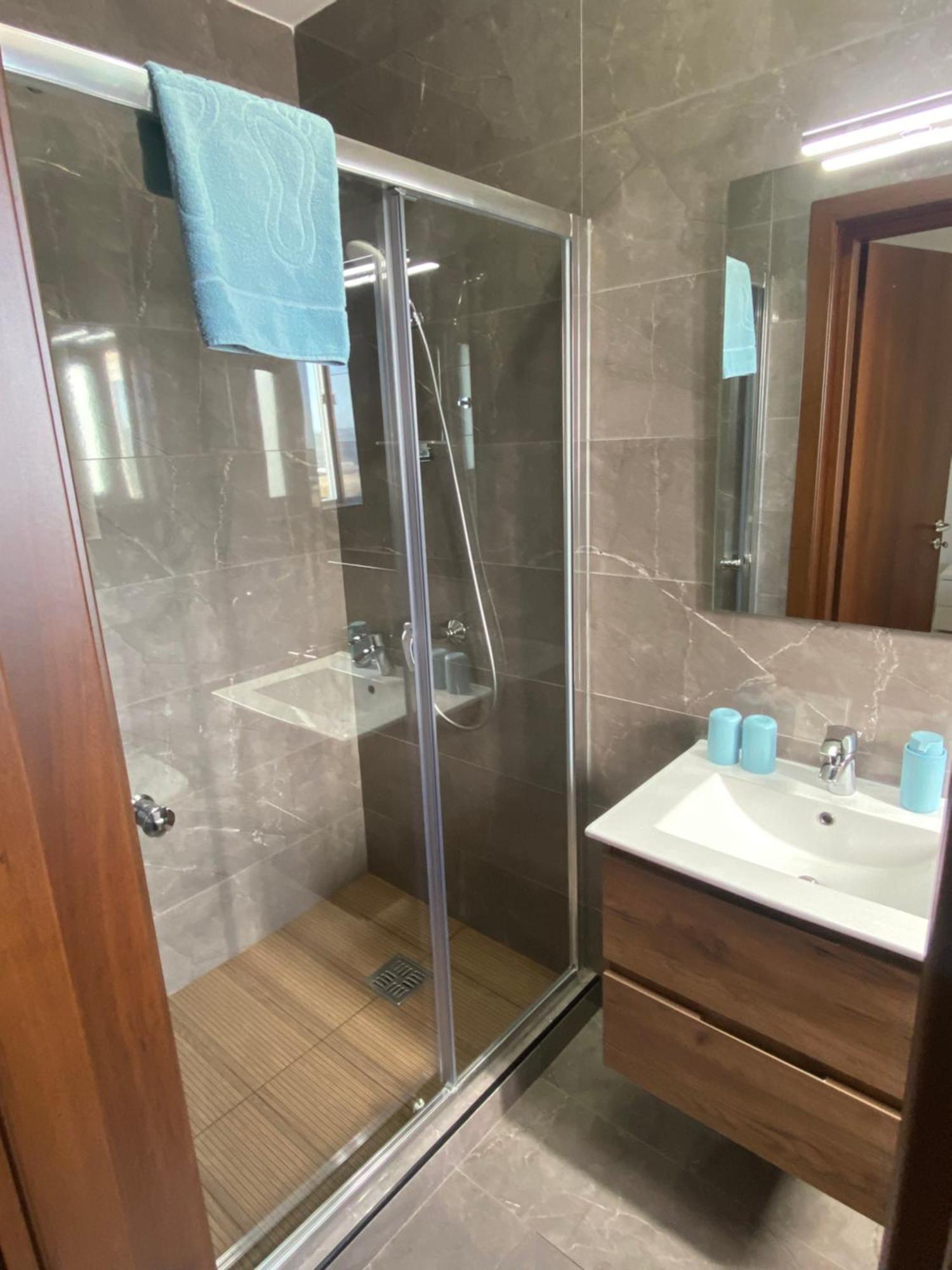 Sunshine - Modern Two Bedroom Penthouse With Terrace Mellieha