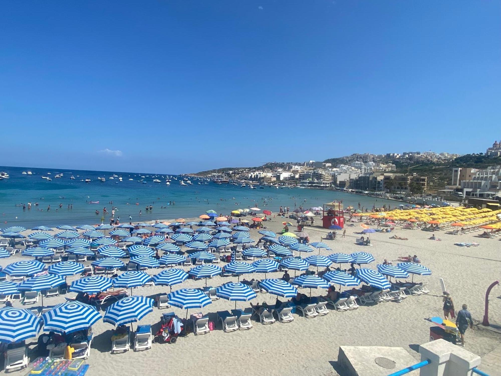 Apartment Sunshine - Modern Two Bedroom Penthouse With Terrace